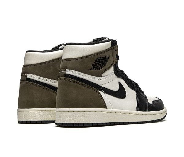 Air Jordan 1 Retro High OG "Dark Mocha"